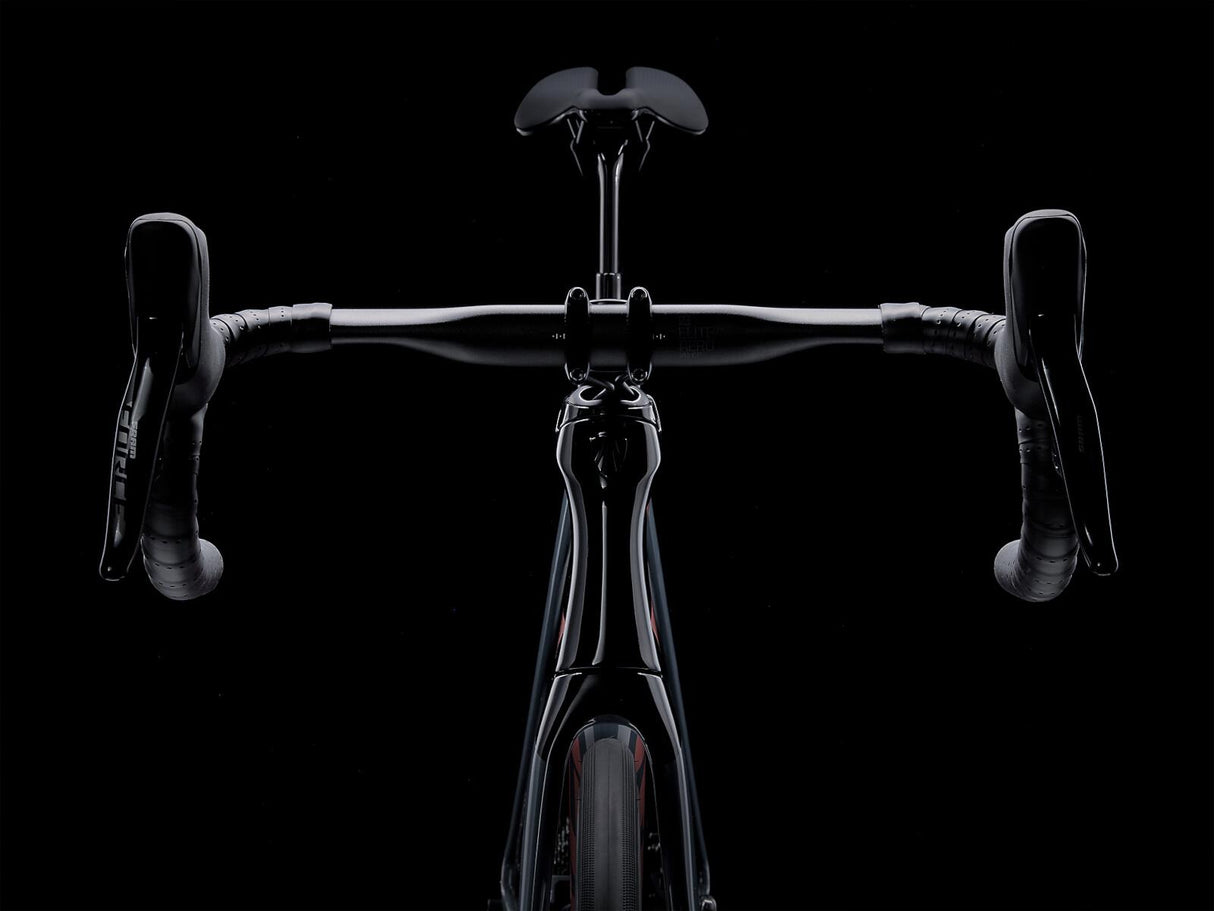 Madone SL 7 eTap Battleship Blue