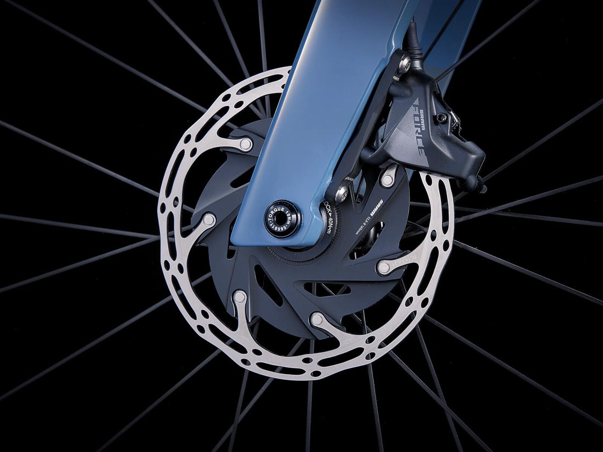 Madone SL 7 eTap Battleship Blue