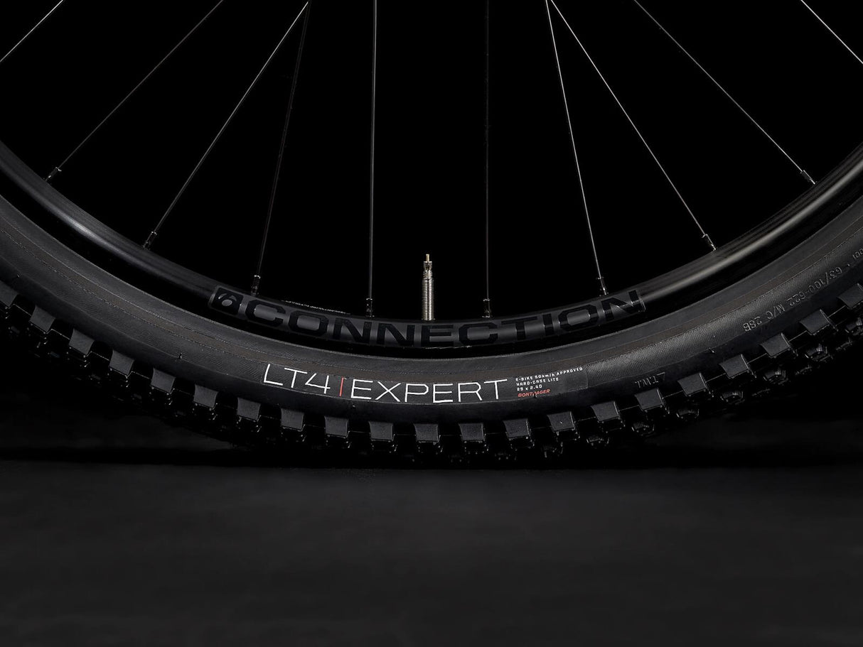 Powerfly Sport 4 Equipped Gen 3 Matte Black/Gloss Red