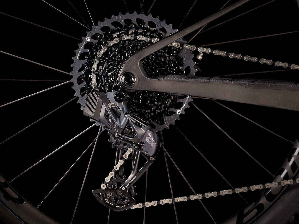 Supercaliber 9.8 GX AXS Matte Carbon/Gloss Trek Black