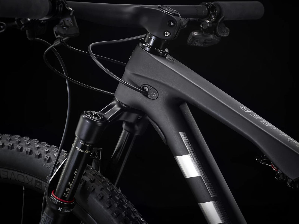 Supercaliber 9.8 GX AXS Matte Raw Carbon/Gloss Trek Black