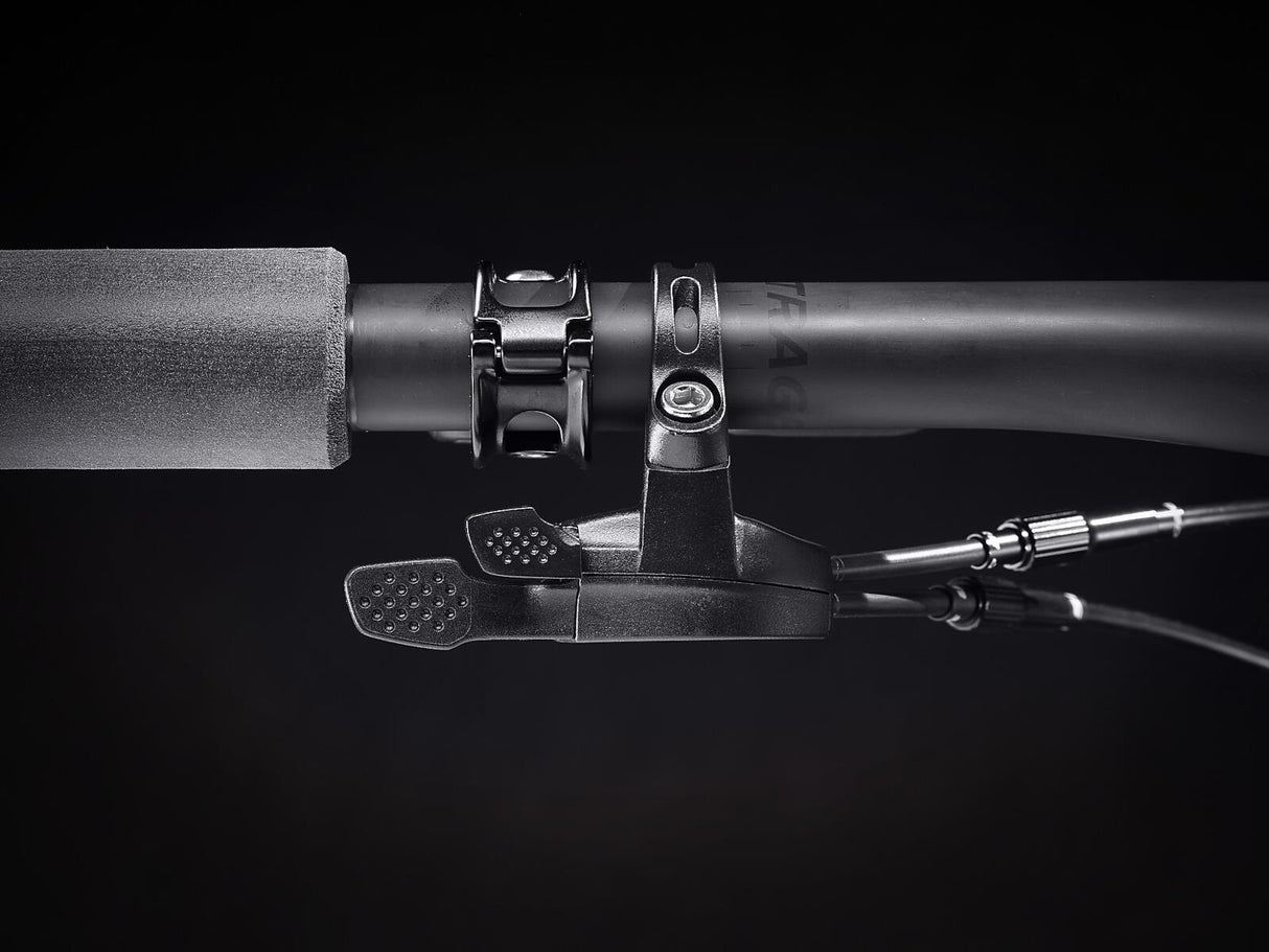 Supercaliber 9.8 GX AXS Matte Raw Carbon/Gloss Trek Black