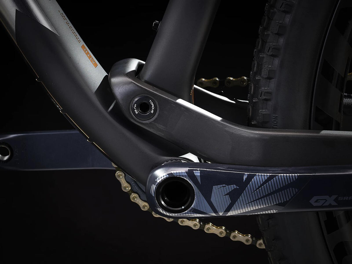 Supercaliber 9.8 GX AXS Matte Raw Carbon/Gloss Trek Black