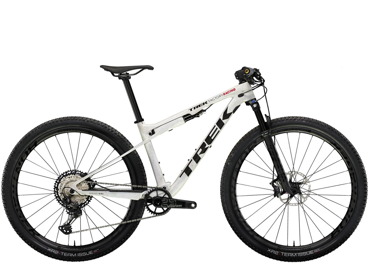Supercaliber 9.8 XT Trek White/Gravel