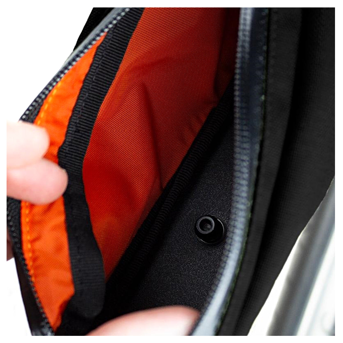 Bolt-On Oberrohrtasche - Schwarz