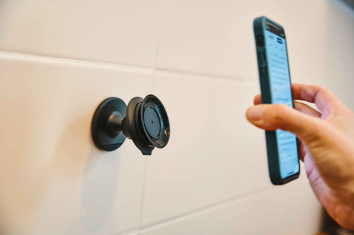 VACUUM wall base - white