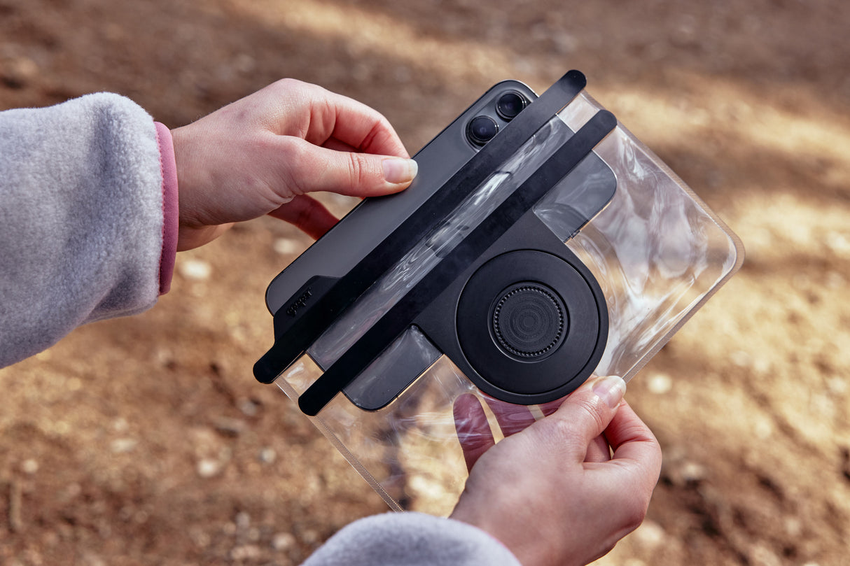 VACUUM Uni Phone Case M - black