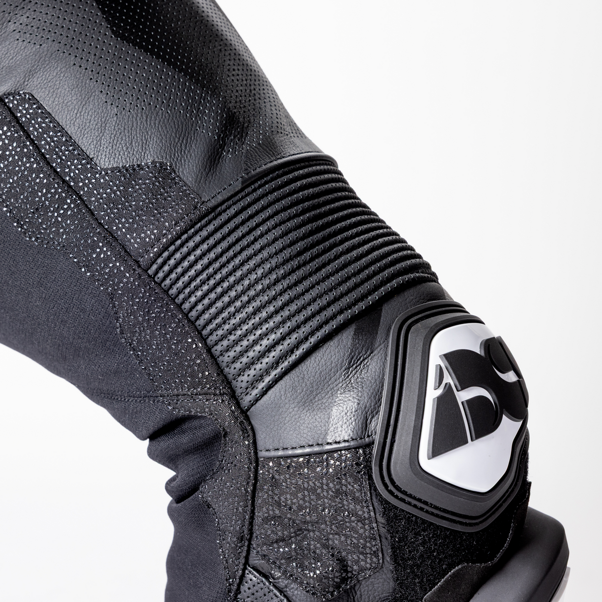 iXS-Ace 1.0 Lederkombi Einteiler - schwarz-29