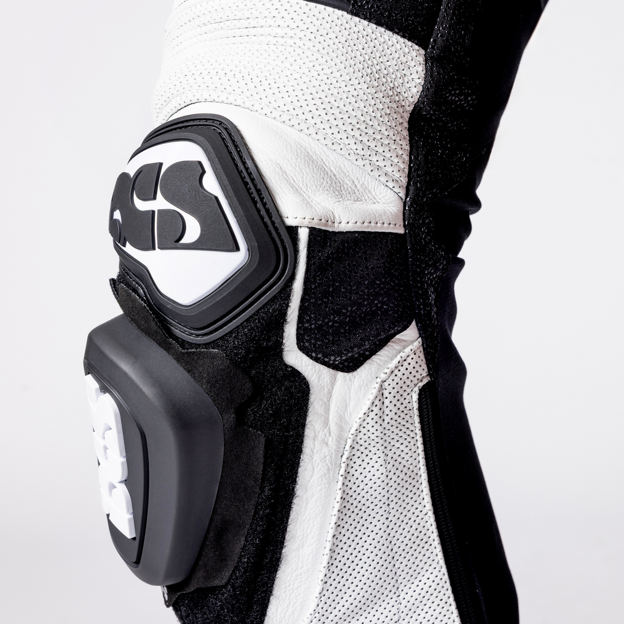 iXS-Ace 1.0 Lederkombi Einteiler - schwarz-weiss-rot-36