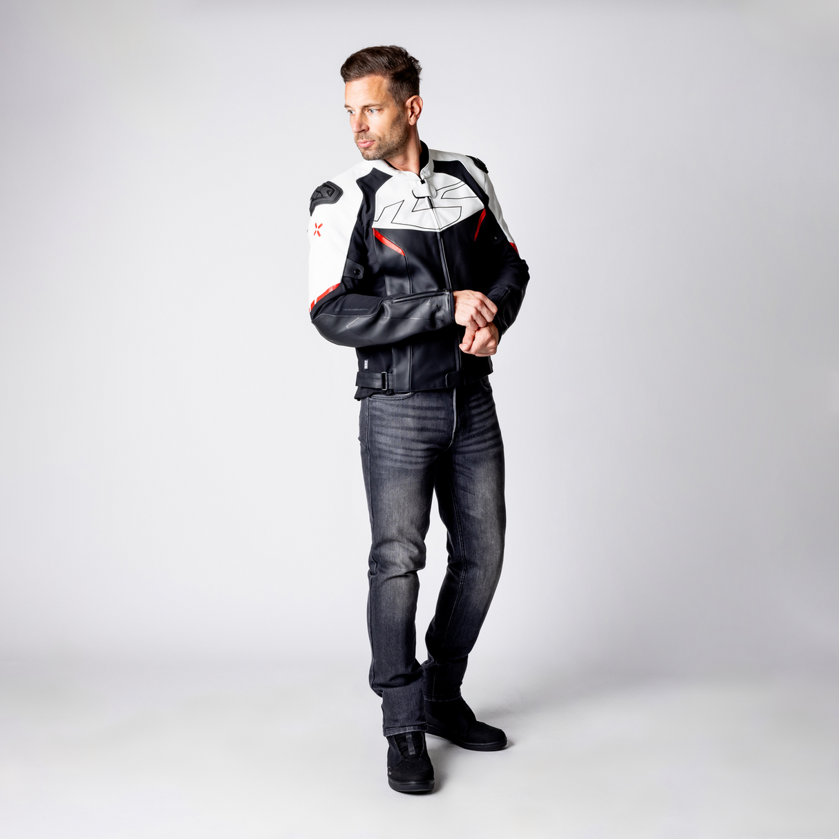 Ace 1.0 Lederjacke - schwarz-weiss-rot iXS