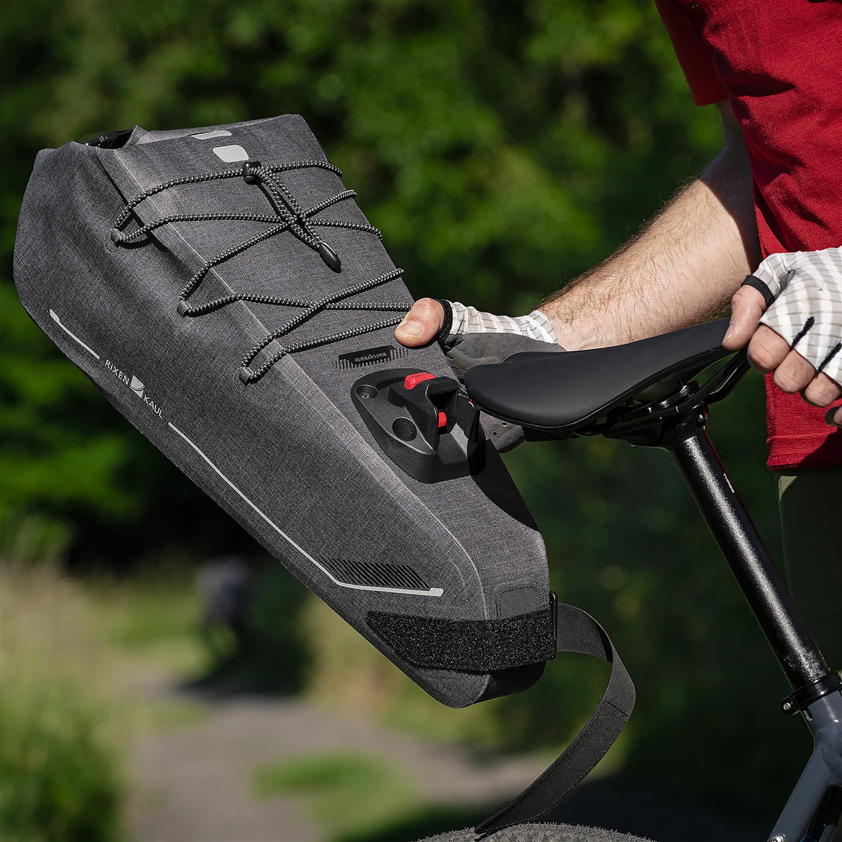 KLICKfix Satteltasche Bikepack X Waterproof 8 - 10L - grau