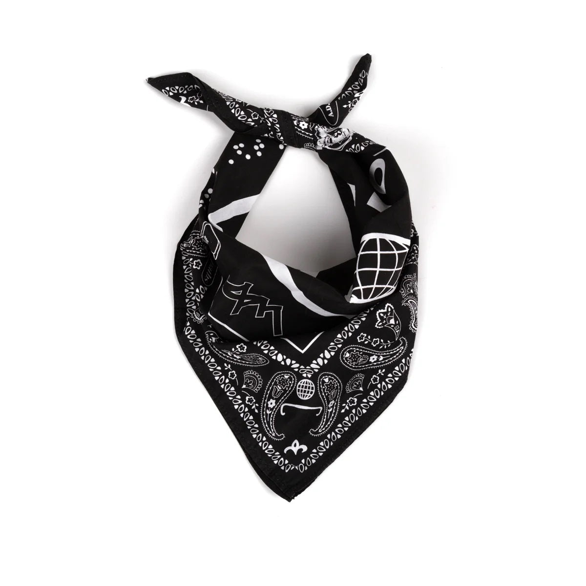 Explore Bandana Schwarz