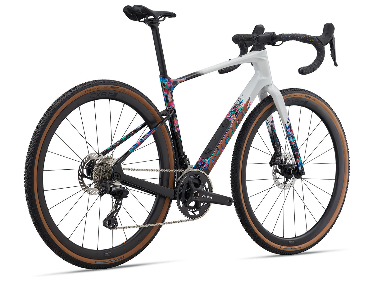 Revolt Advanced 0 SE - Radio Spectrum