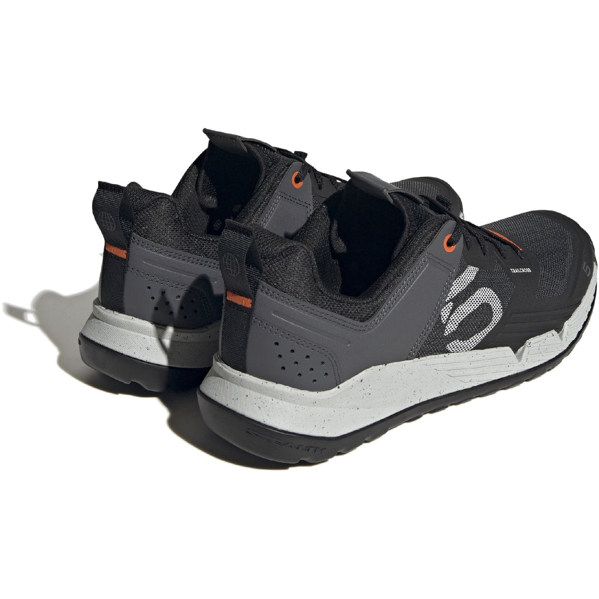 Trail Cross XT - Core Black / Cloud White / Grey Six