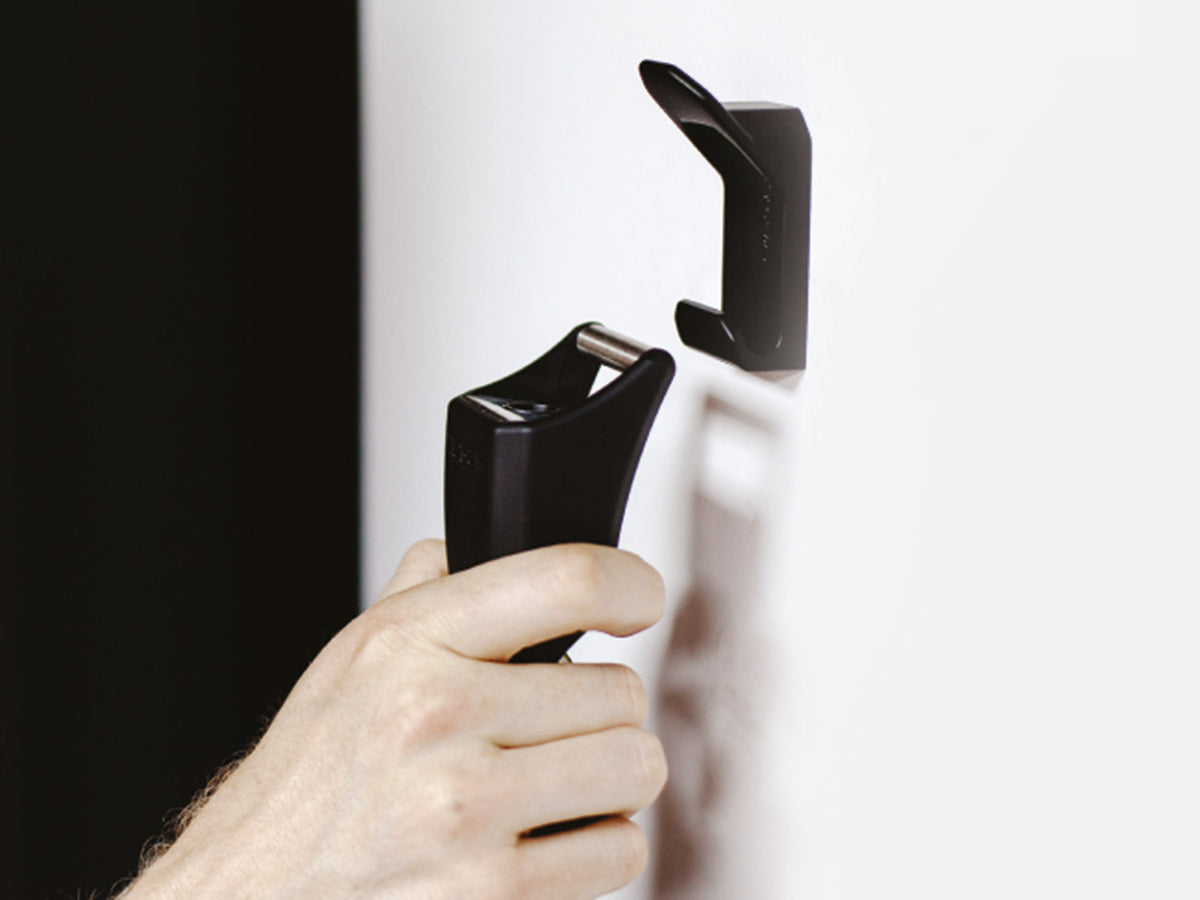 Wall Hanger - black