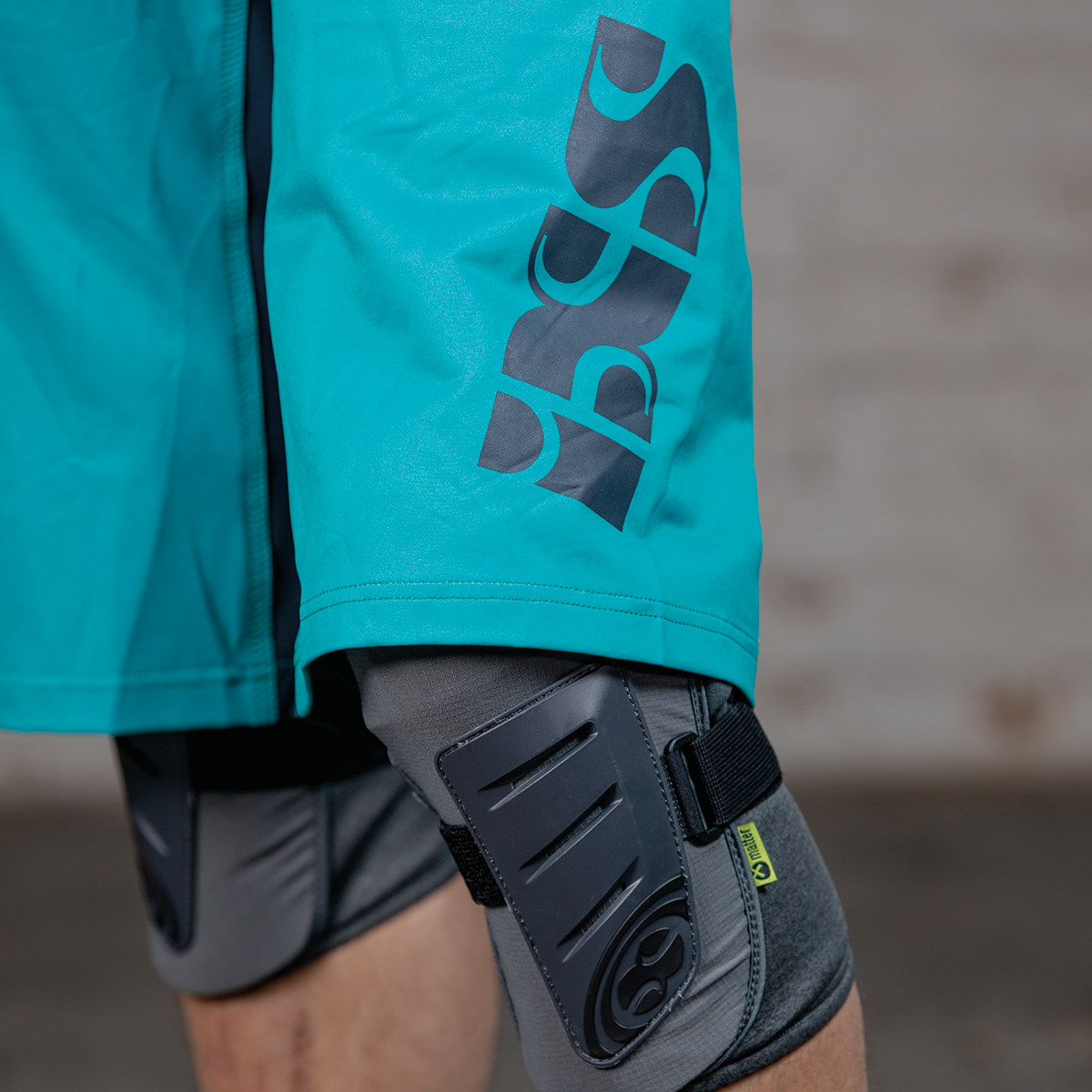 Trigger Fahrradhose kurz - Türkis/Schwarz iXS