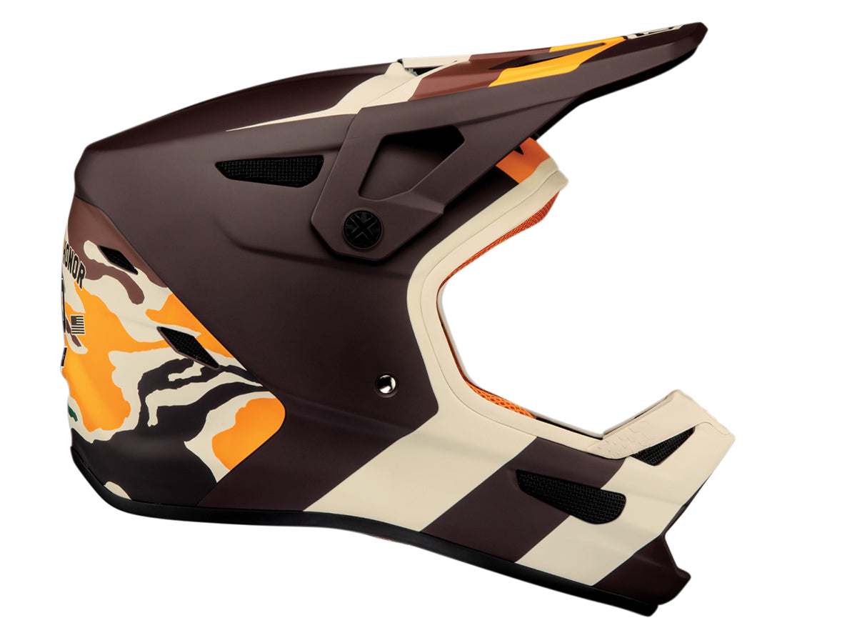 Status Helm - Braun/Camo