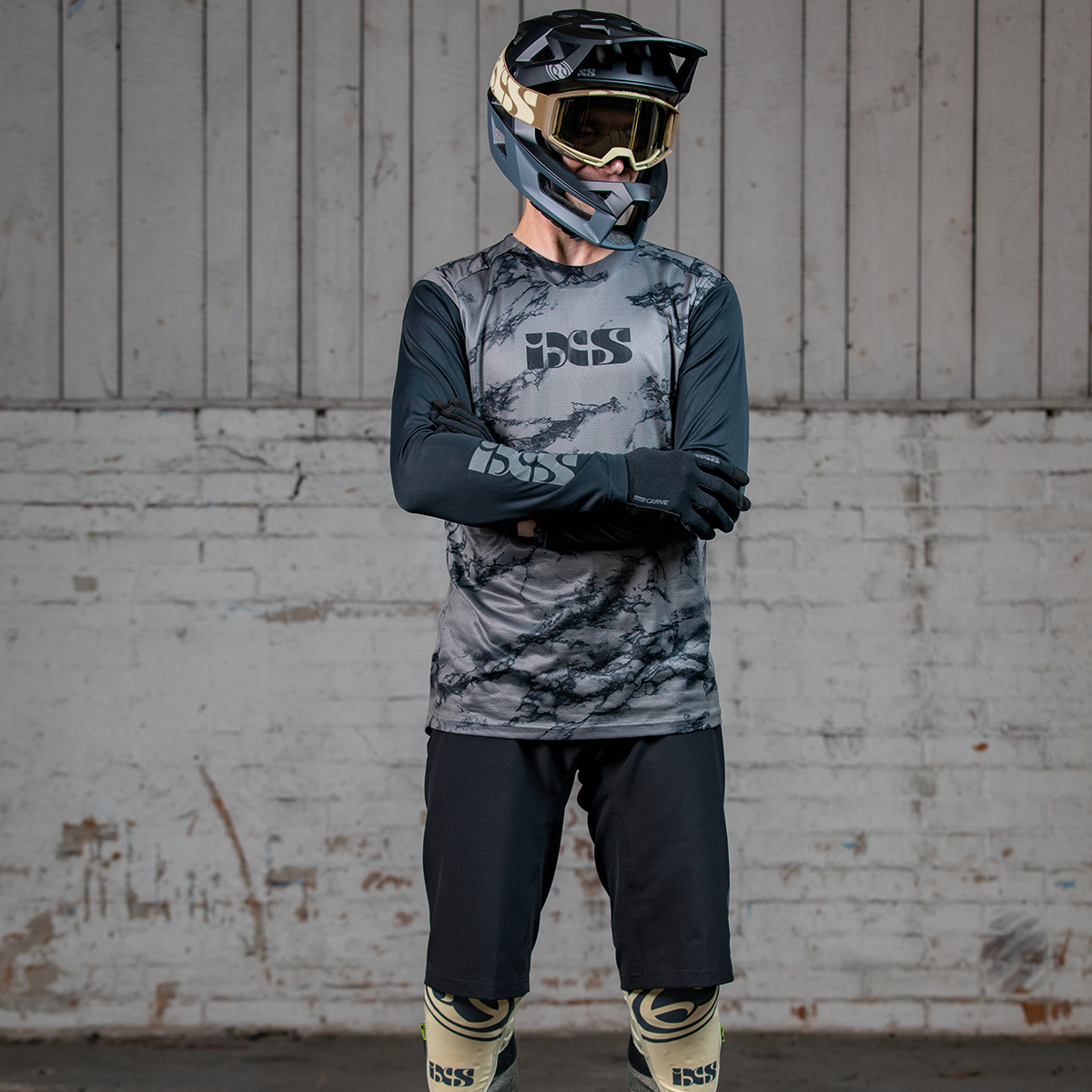 Trigger Shorts - Schwarz/Graphit iXS