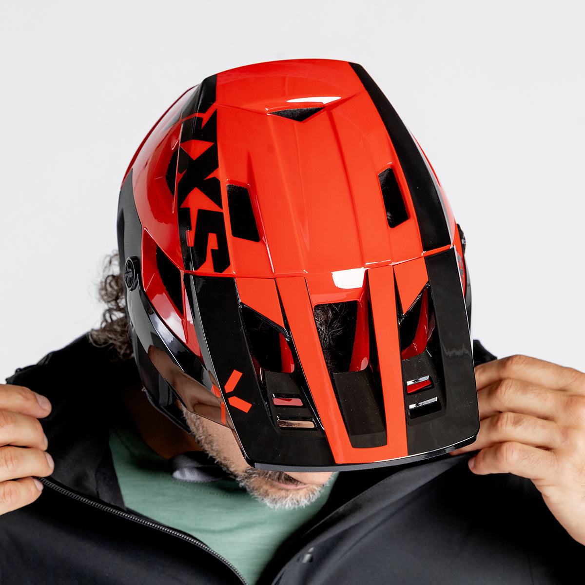 Helm Trigger X MIPS racing red iXS