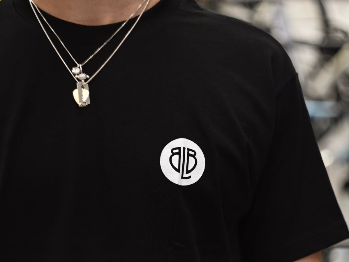Shield Logo T-Shirt - schwarz
