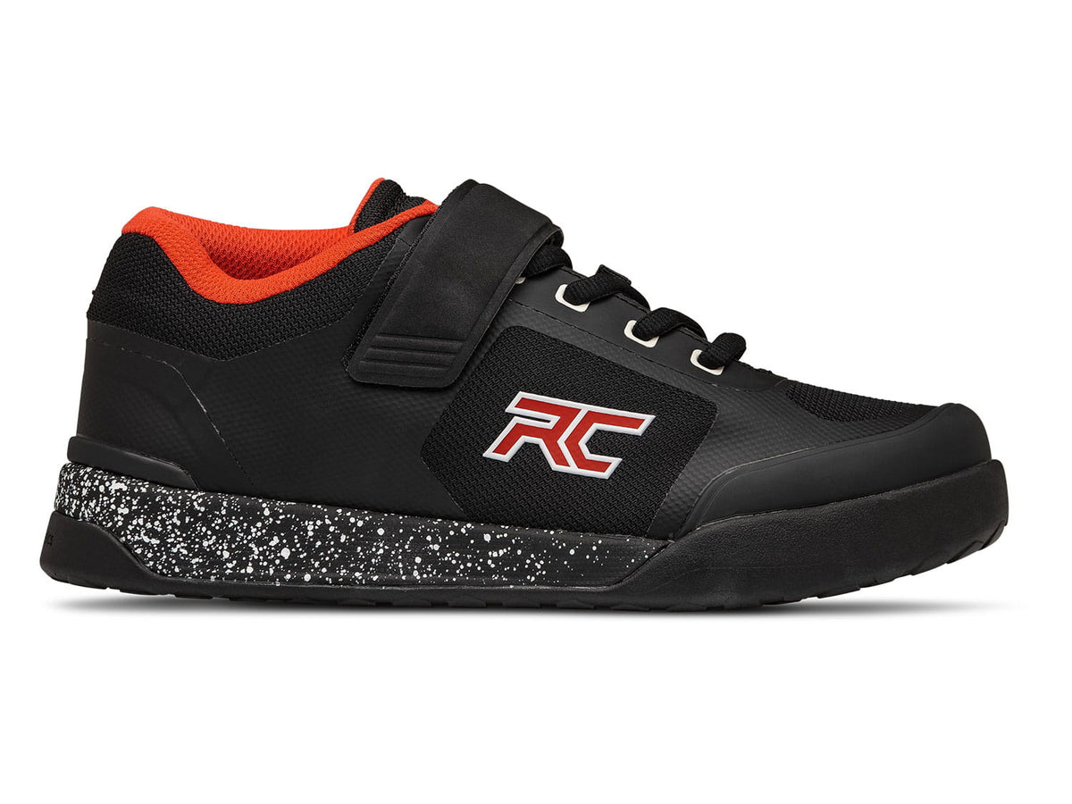 Traverse Clip Women's Shoe - black/red Ride Concepts