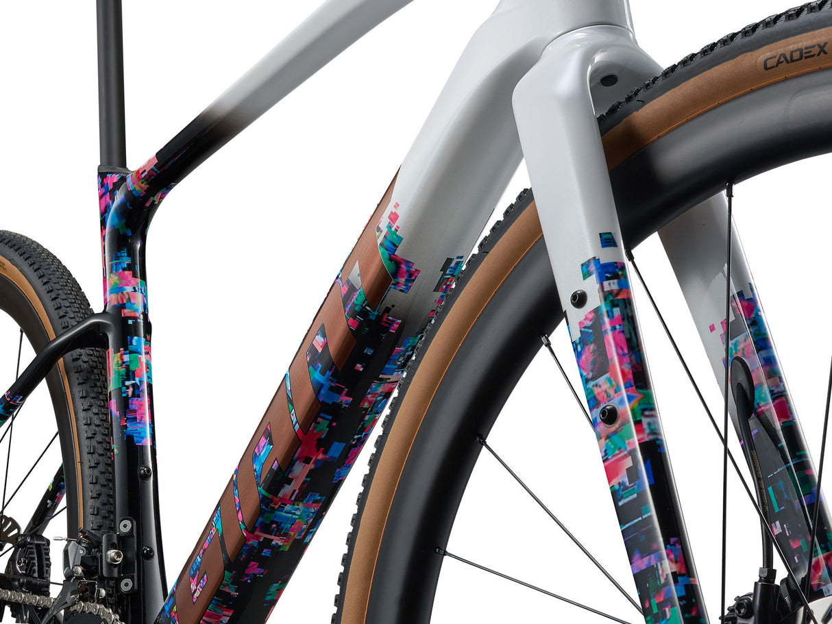 Revolt Advanced 0 SE - Radio Spectrum