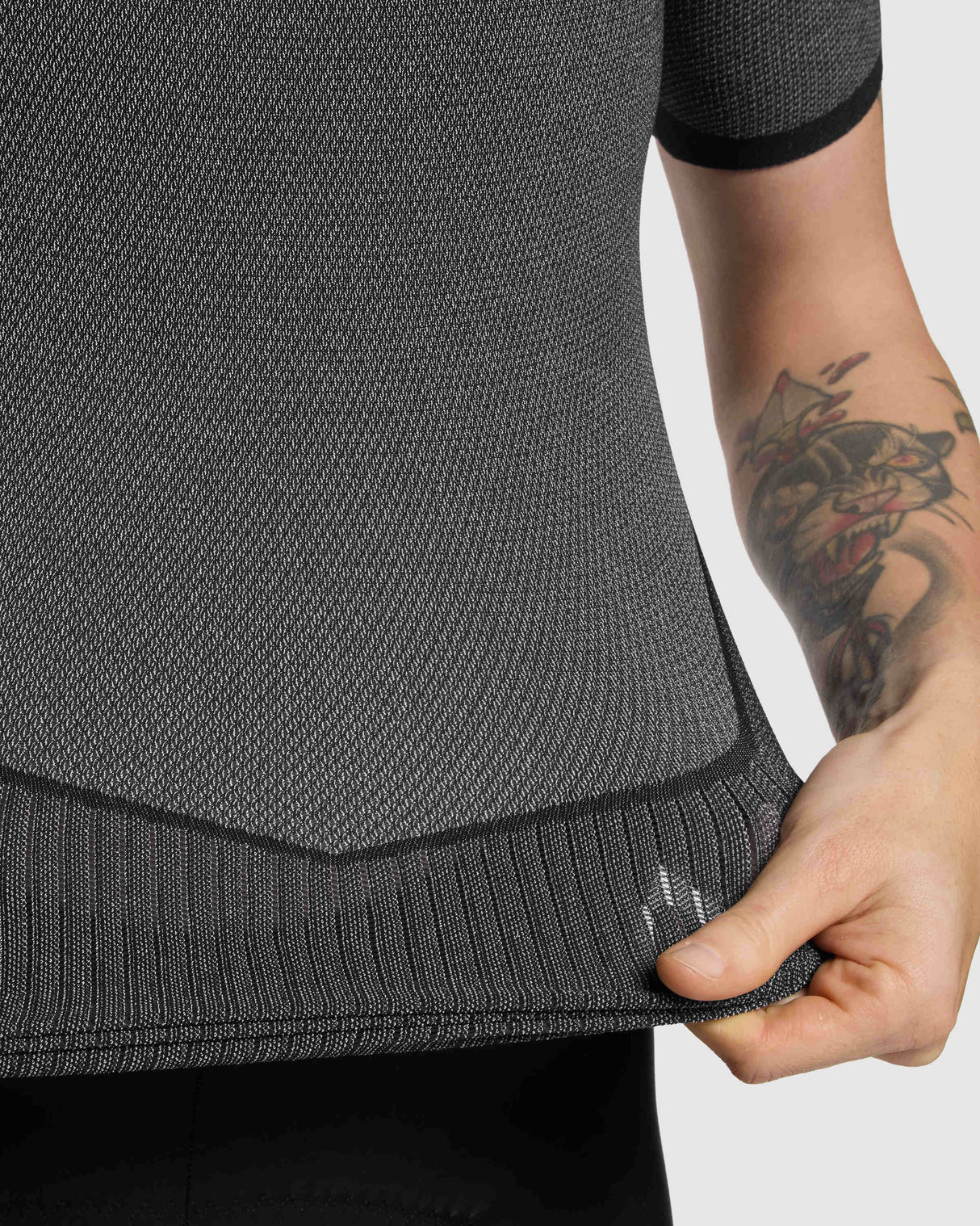 EQUIPE Spring/Fall SS Skin Layer P1 - Black Series