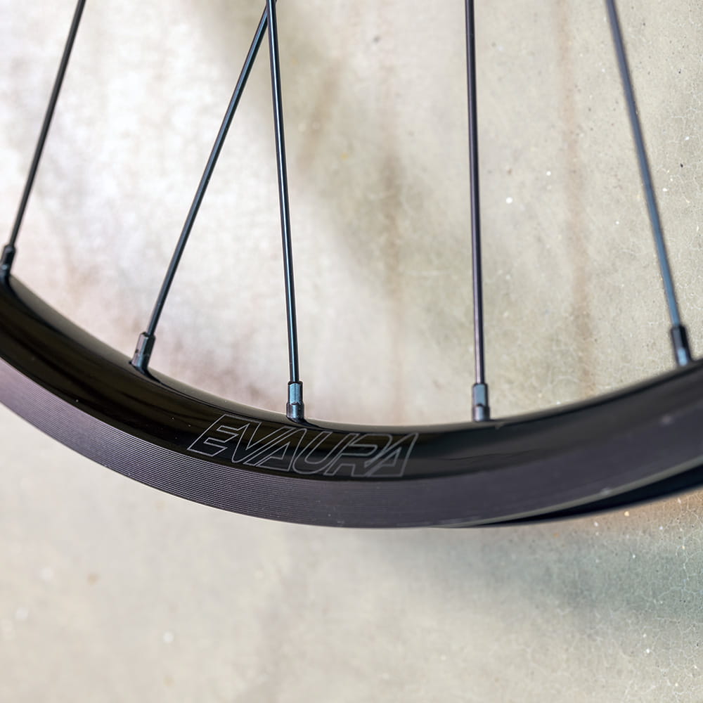 Evaura Track Hinterrad - fixed/free - schwarz Halo