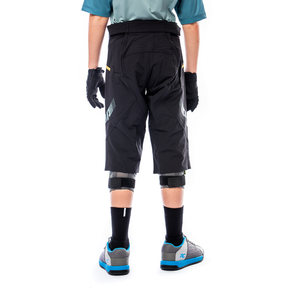 CF Tight Shorts Youth - Schwarz