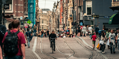 Fahrradsicherheit_Fahrradfahrer auf City Bike