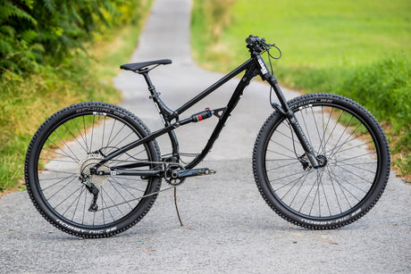 Test MTB Octane One OMG , Seitenansicht