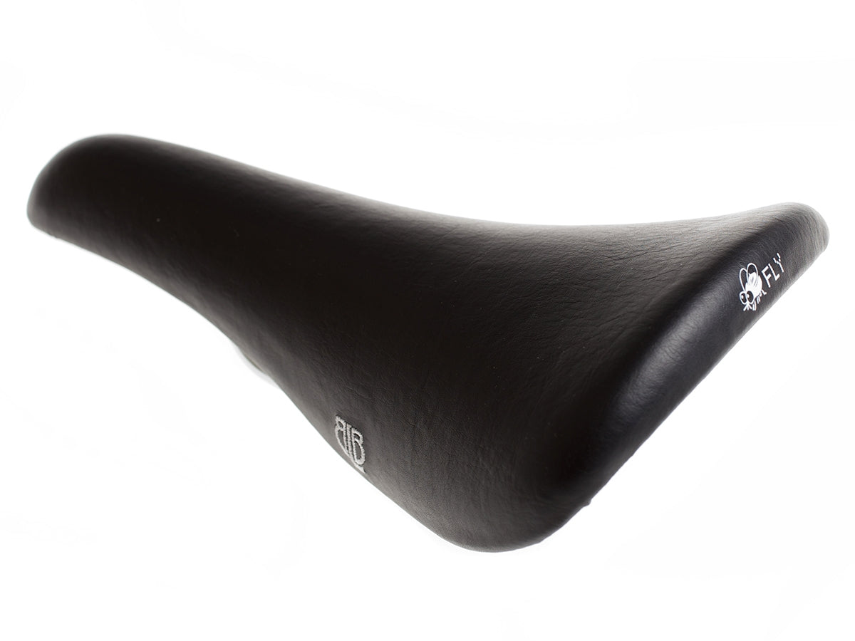 Fly Sattel - black