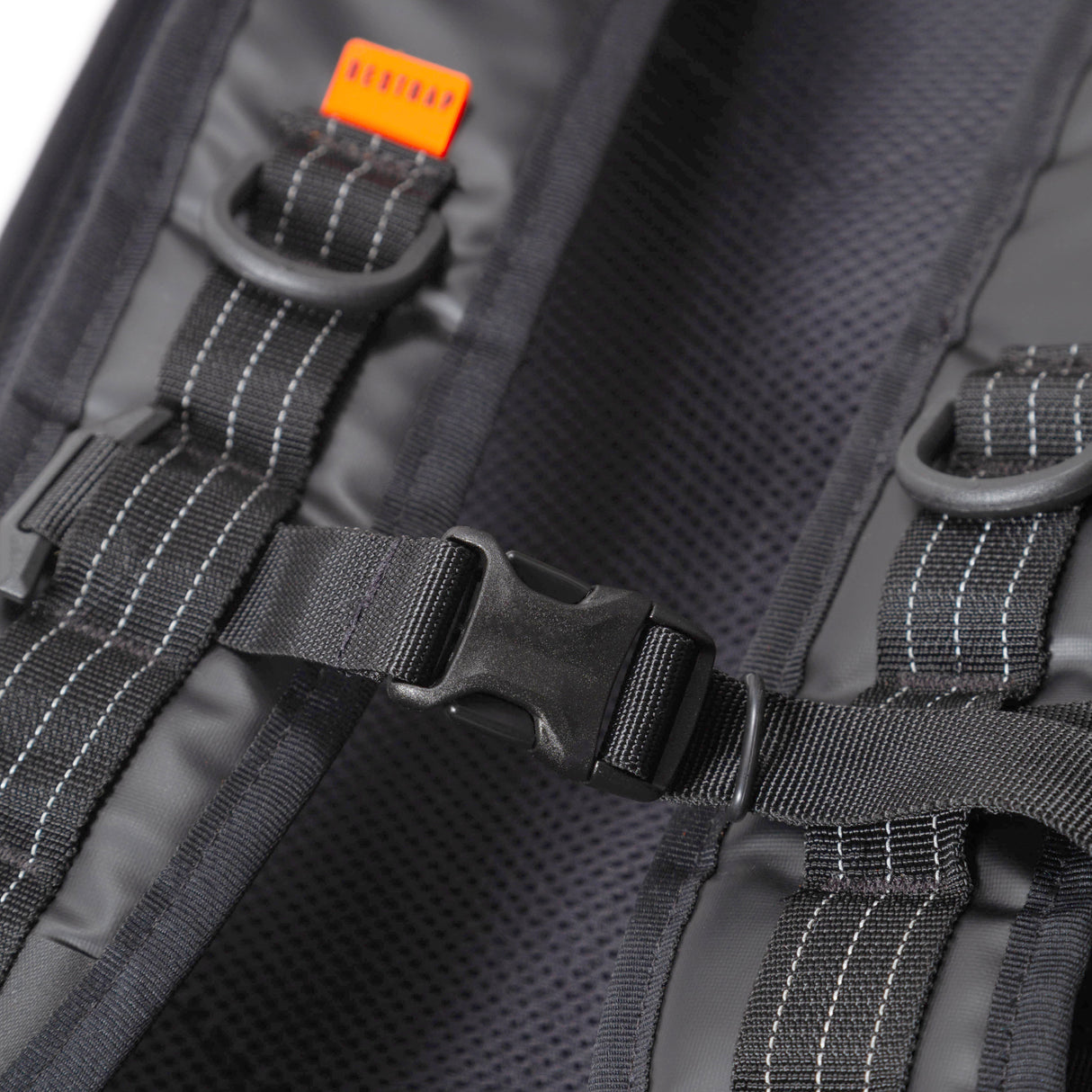 Roll Top 22 L Rucksack - schwarz
