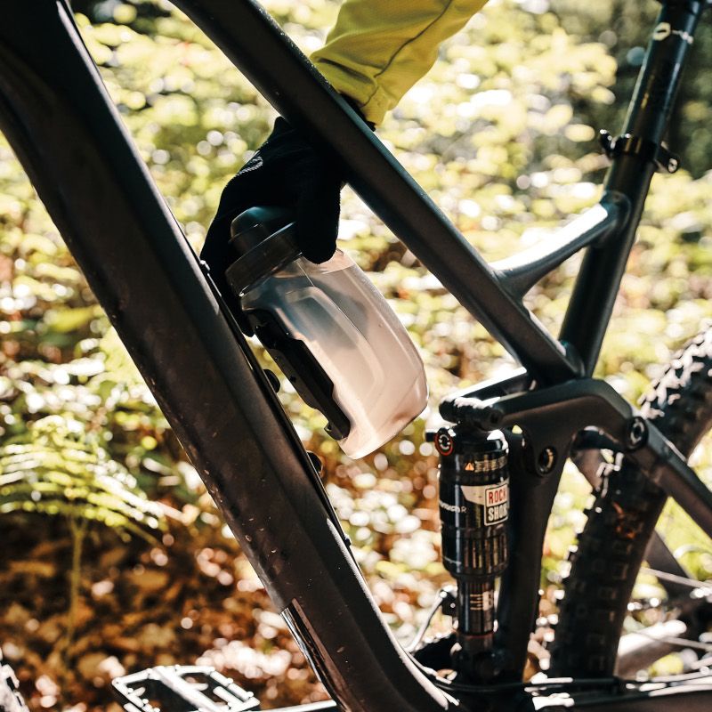 TWIST bottle 450 antibacterial + bike base - transparent black