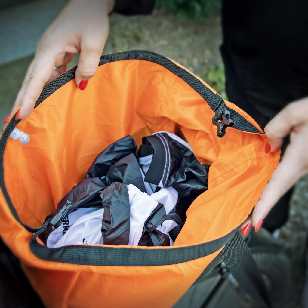 INFINITY TOPBAG - schwarz
