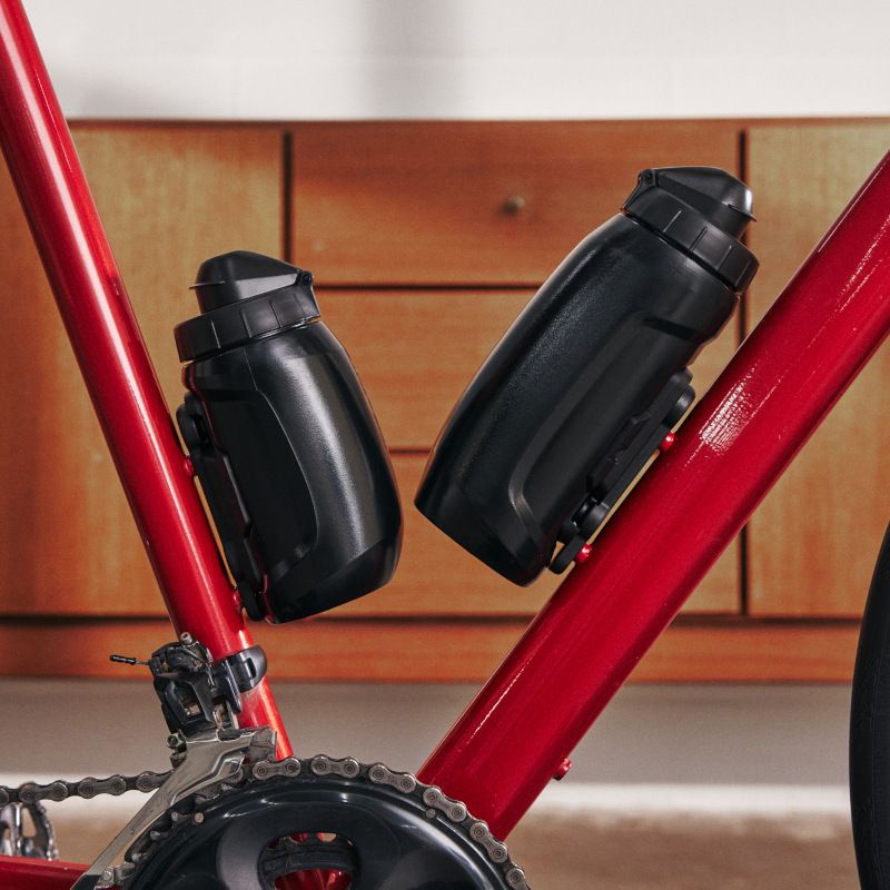 TWIST bottle 450 + bike base - black