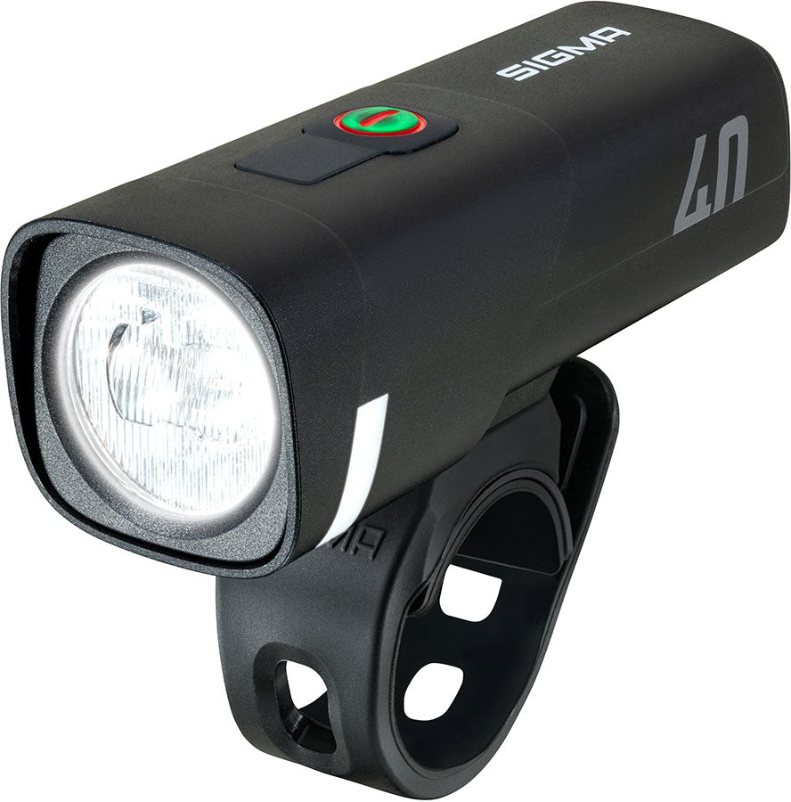 fahrradbeleuchtung akku usb AURA 40 USB-C Akku-Scheinwerfer, 40 lx