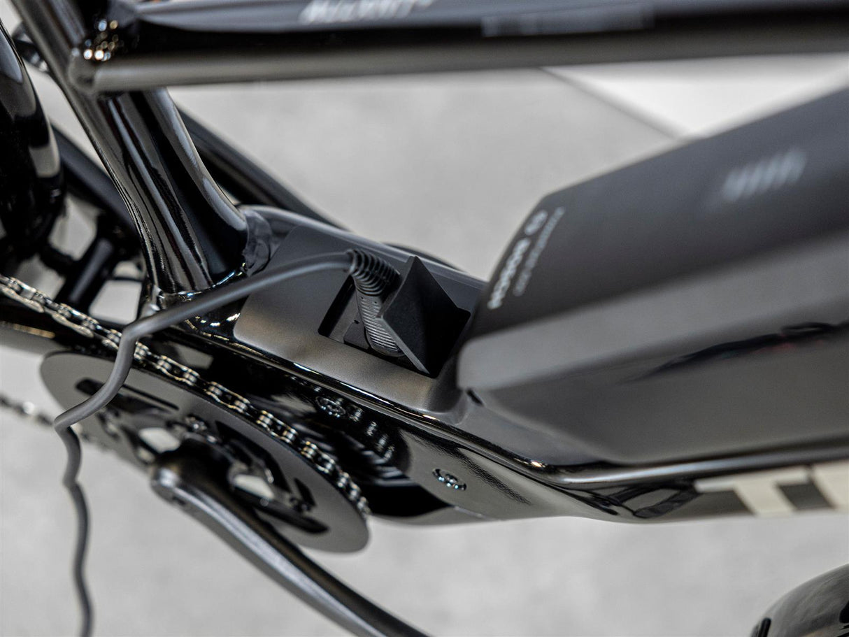 Allant+ 5 Stagger Trek Black 400Wh