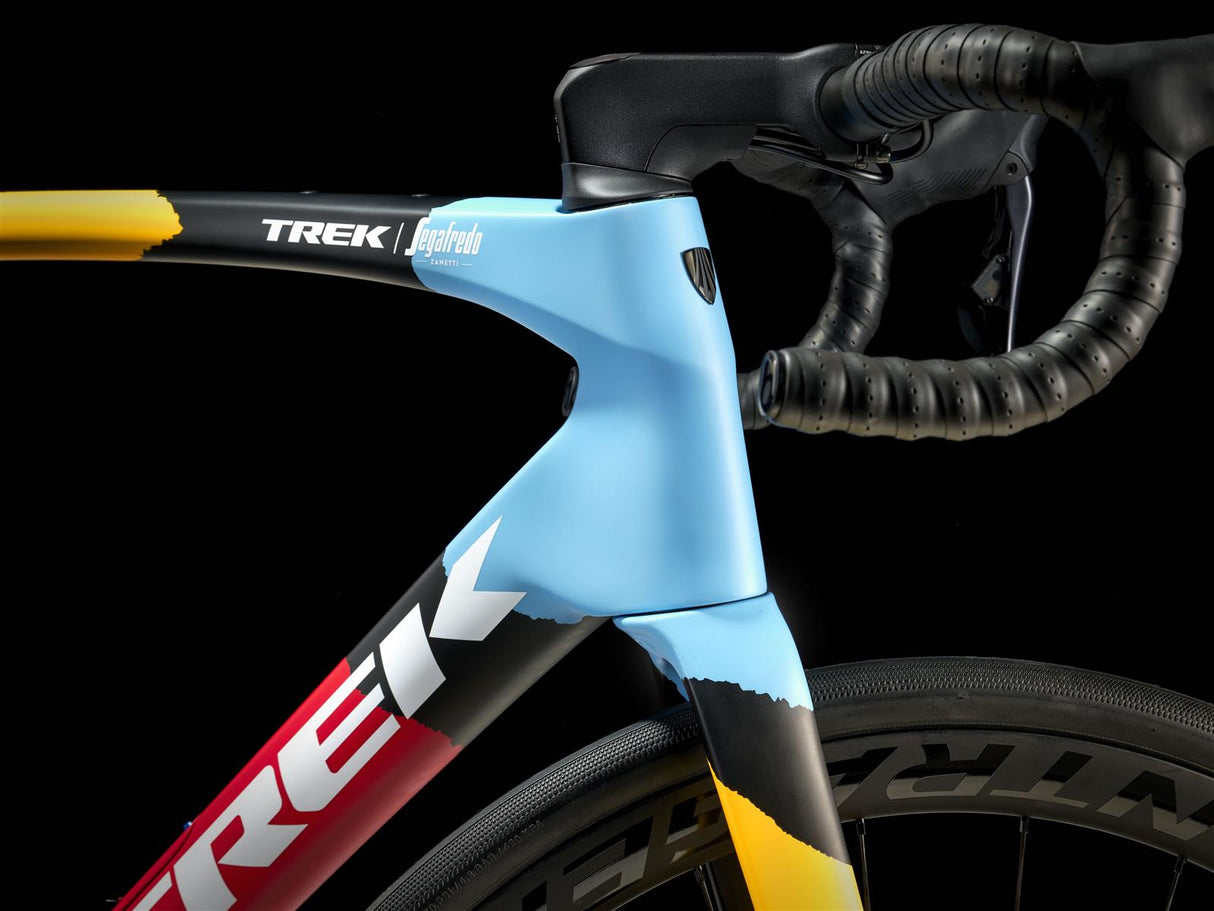 Domane SLR 7 Trek Black