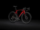 Madone SLR 7 AXS Metallic Red Smoke to Red Carbon Smoke