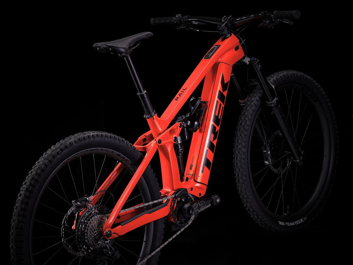 Rail 9.9 CXR Lava 750Wh