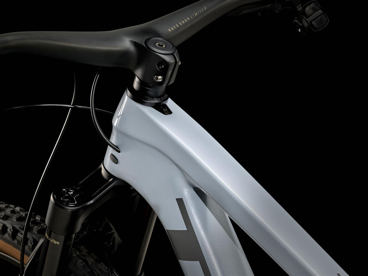 Top Fuel 9.8 GX AXS Plasma Grey Pearl
