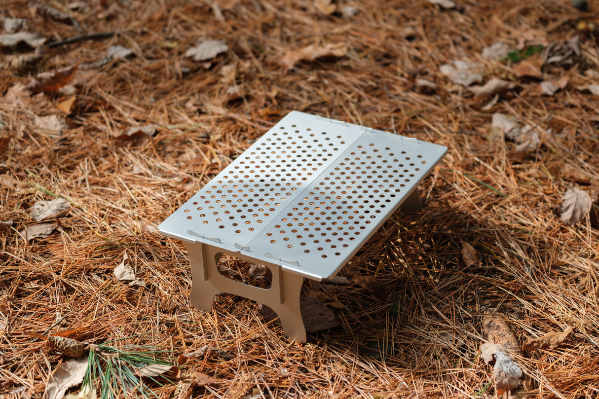 Sylvan Works Solow Outdoor Table - silber