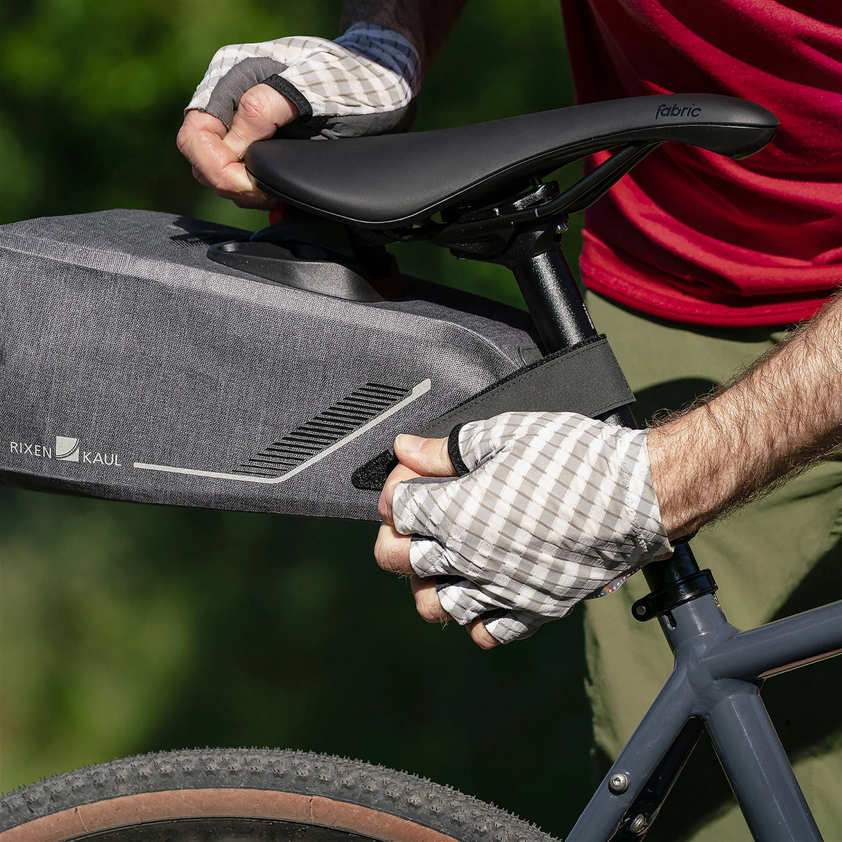 KLICKfix Satteltasche Bikepack X Waterproof Compact 4,5 - 6,5L - grau