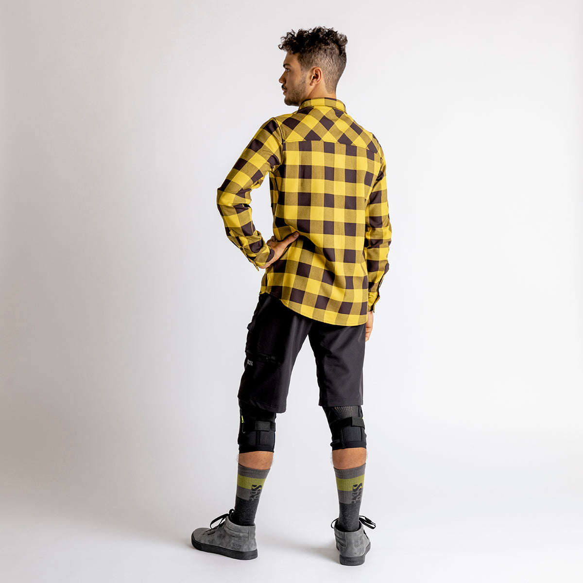 Carve Digger Shirt - Acacia / Black