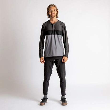 Flow XTG Long Sleeve Henley - Graphite-Black