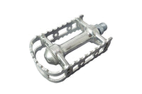 BM-7 Pedale - Silber
