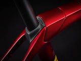 Domane SLR 6 eTap Gen 4 Metallic Red Smoke to Blue Smoke Fade
