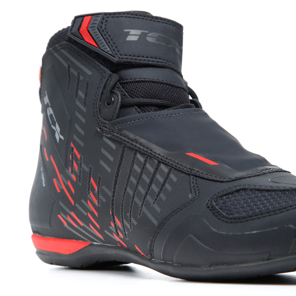 Schuhe R04D Air schwarz-rot