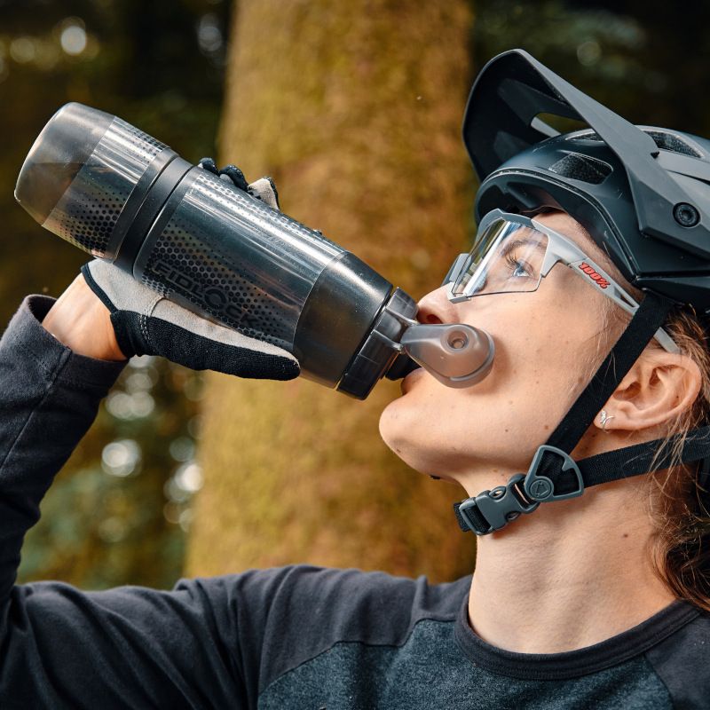 TWIST single bottle 800 antibacterial - transparent black